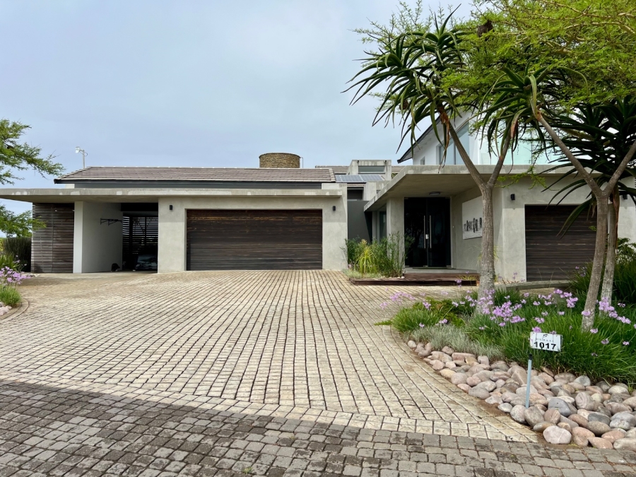 5 Bedroom Property for Sale in Oubaai Western Cape
